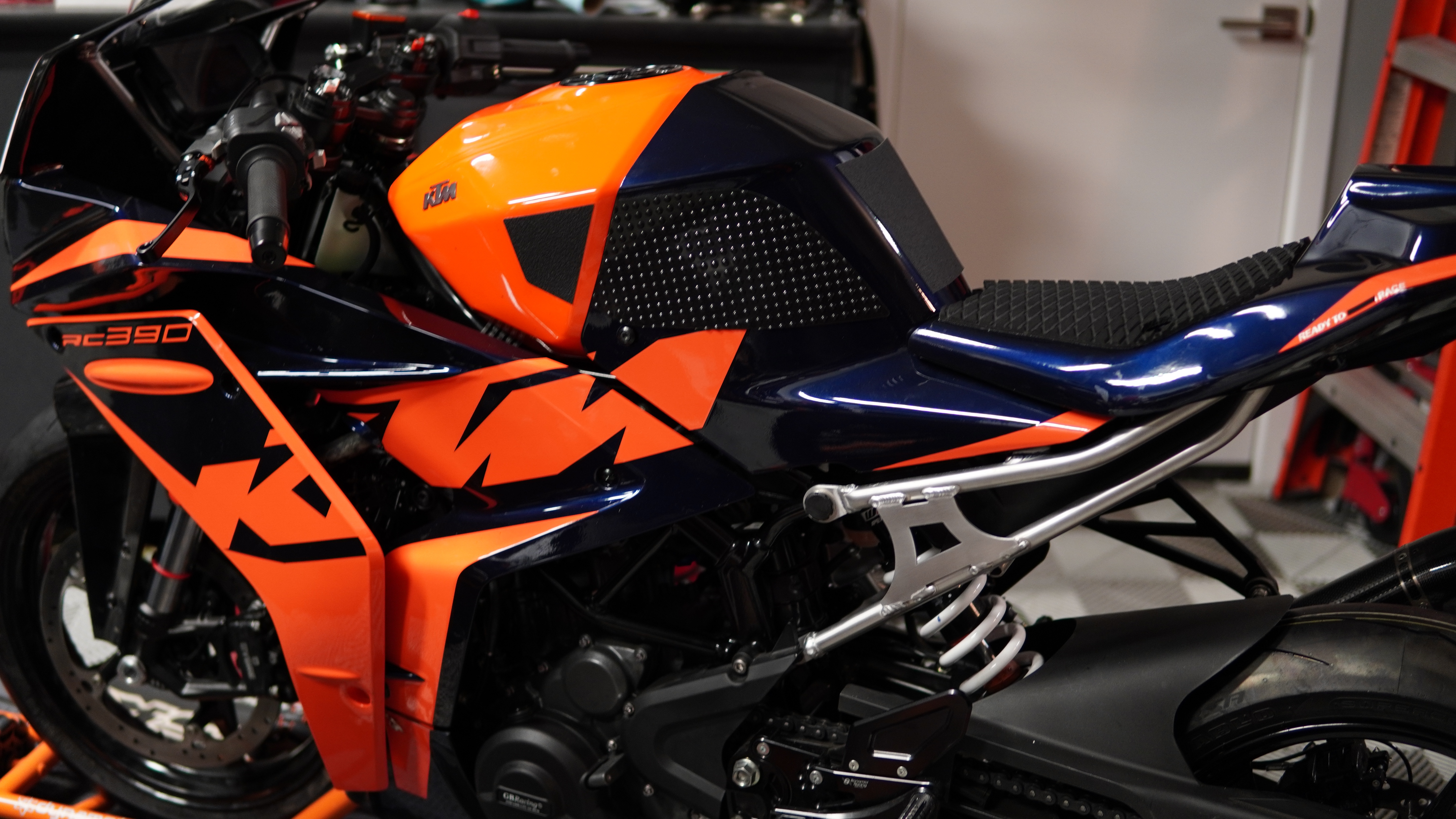 2023 KTM RC390 photo 25